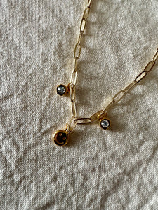 CHOKERS ESLABÓN DIJES VARIOS