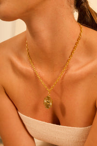 COLLAR MEDALLÓN CORAZÓN